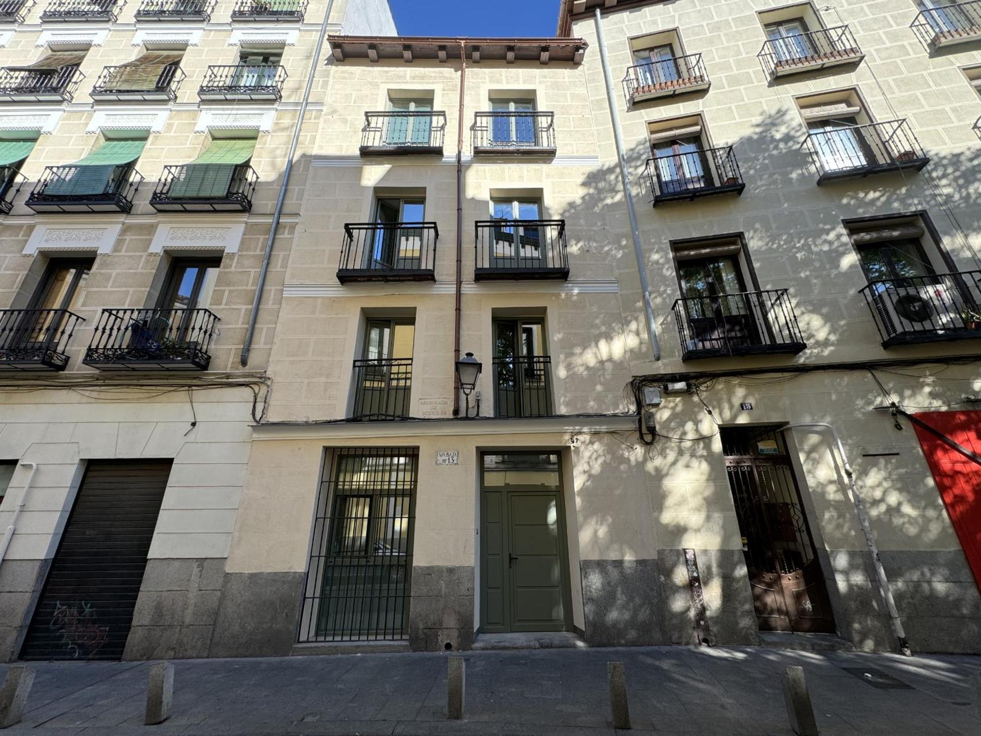 Cavabajasuites Madrid Exterior foto